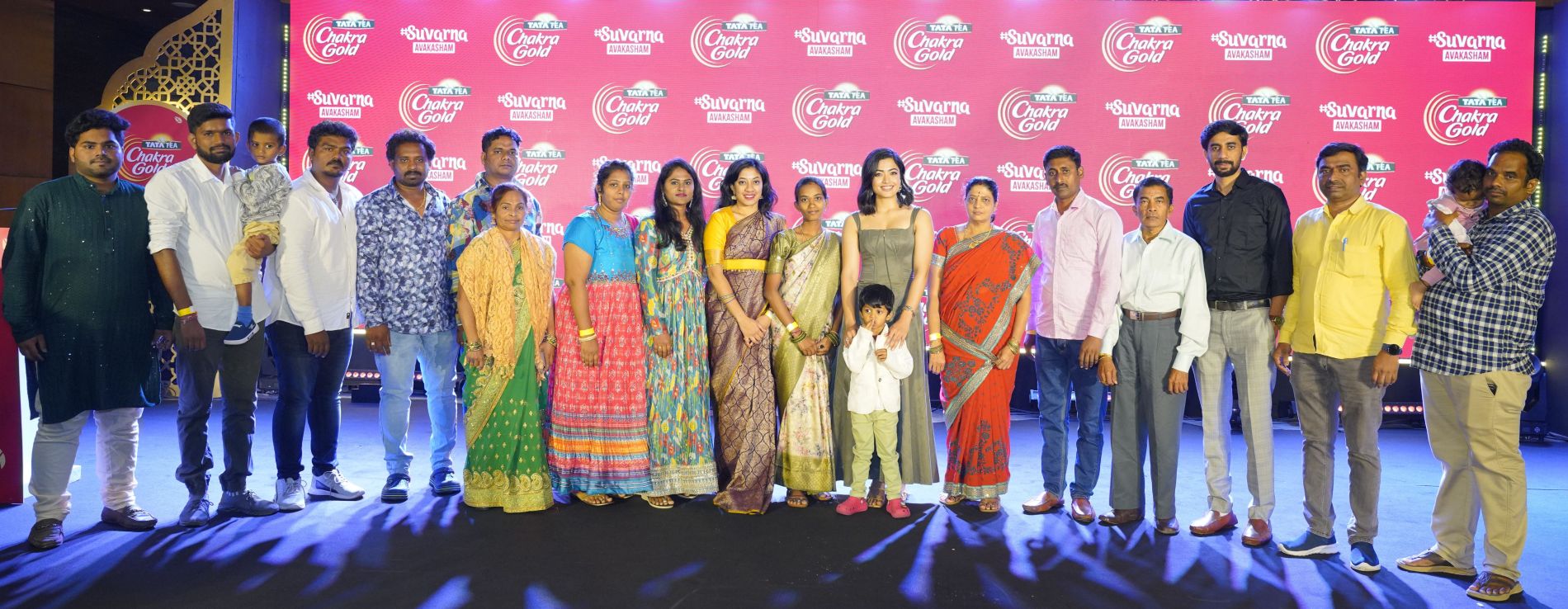 TATA-TEA-CHAKRA-GOLD-HOSTS-GRAND-FINALE-OF-SUVARNA-AVAKASHAM-CONTEST-WITH-RASHMIKA-MANDANNA_F4.jpg
