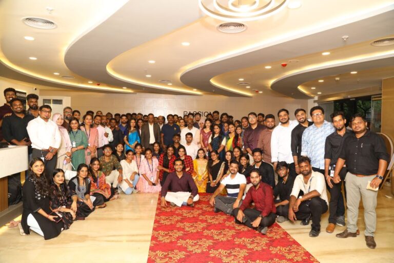 FundsIndia-team-celebrates-the-inauguration-of-new-cutting-edge-office-in-Chennai-opening-doors-to-greater-innovation-and-growth.jpg