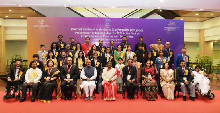 Ms.-Sarika-Minda-Chairperson-Spark-Minda-Foundation-during-the-award-ceremony-at-Vigyan-Bhawan-New-Delhi-New-image-1-1.jpeg