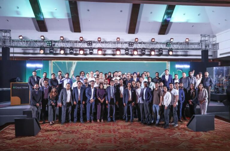 Mr.-Payas-Agarwal-Director-Great-Value-Realty-with-channel-partners-at-Great-Partner-Meet.jpg