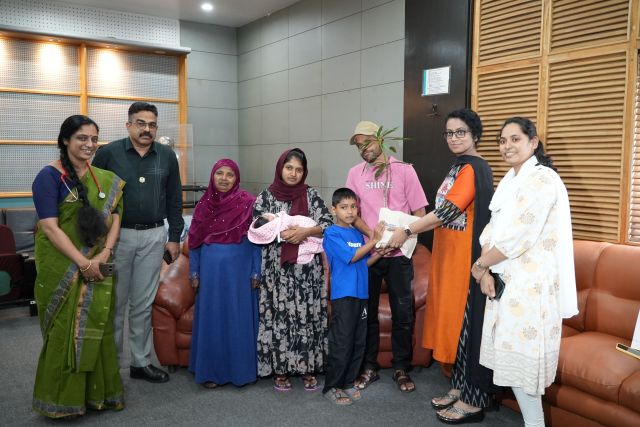 Doctors-and-Hospital-Authorities-sending-Muhsina-and-her-family-home.jpg