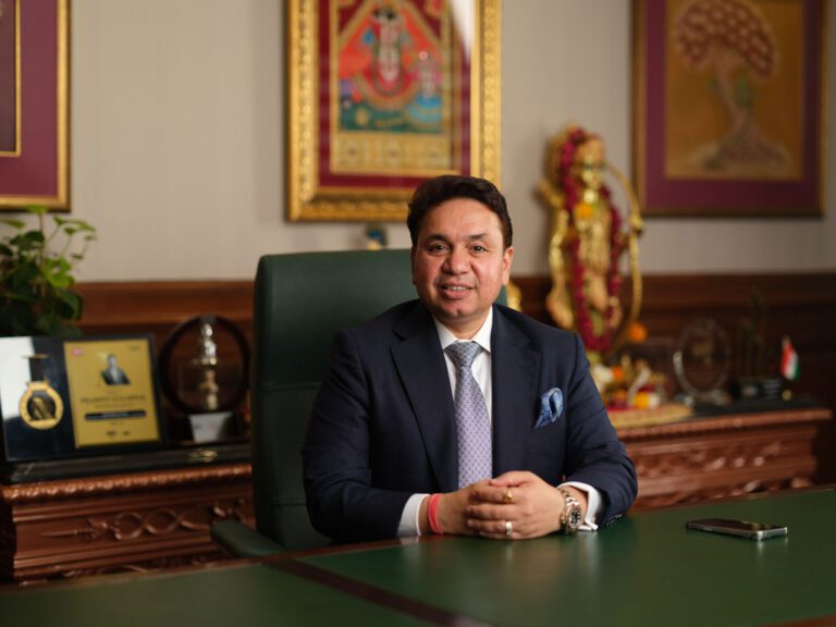 Mr.-Pradeep-Aggarwal-Founder-Chairman-Signature-Global-India-Ltd.-4.jpg