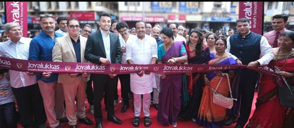 Joyalukkas.jpeg