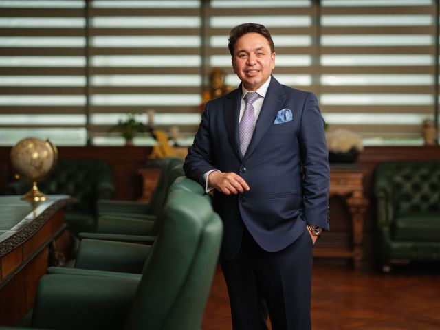 Mr.-Pradeep-Aggarwal-Founder-Chairman-Signature-Global-India-Ltd.-2.jpg